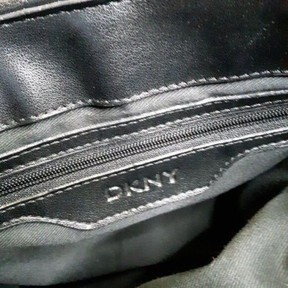 DKNY Women's Black Leather Crossbody  Bag - Picture 10 of 12